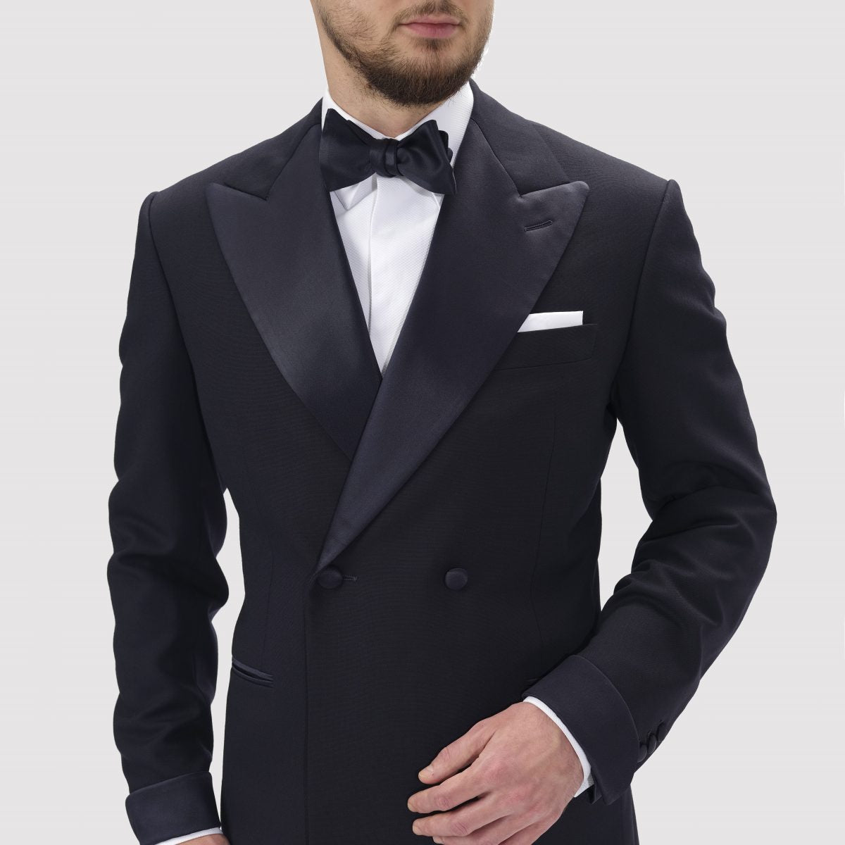 5 Unique Ways to Personalize Your Wedding Suit