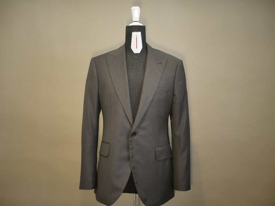 How to Recognize a Quality Suit