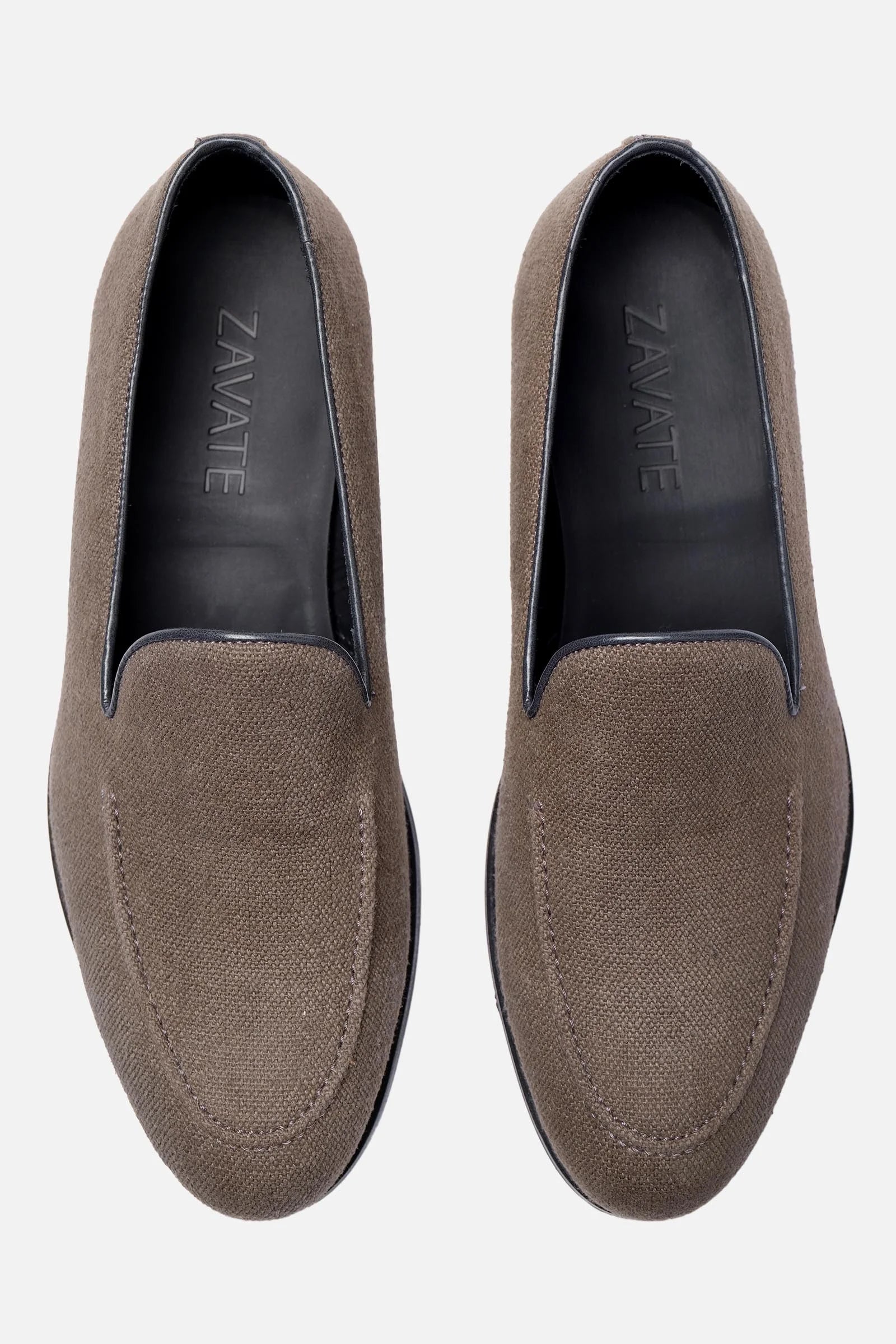 Belgian loafers in beige linen